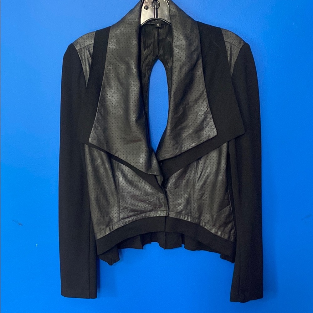 KOMAROV Black / Gray Lightweight Jacket with Back Slit Sz S